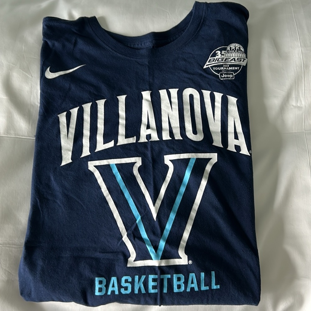 Villanova Basketball T-shirt. 2017 Big East tournament. Sz large. Blue w/white. - Picture 10 of 10